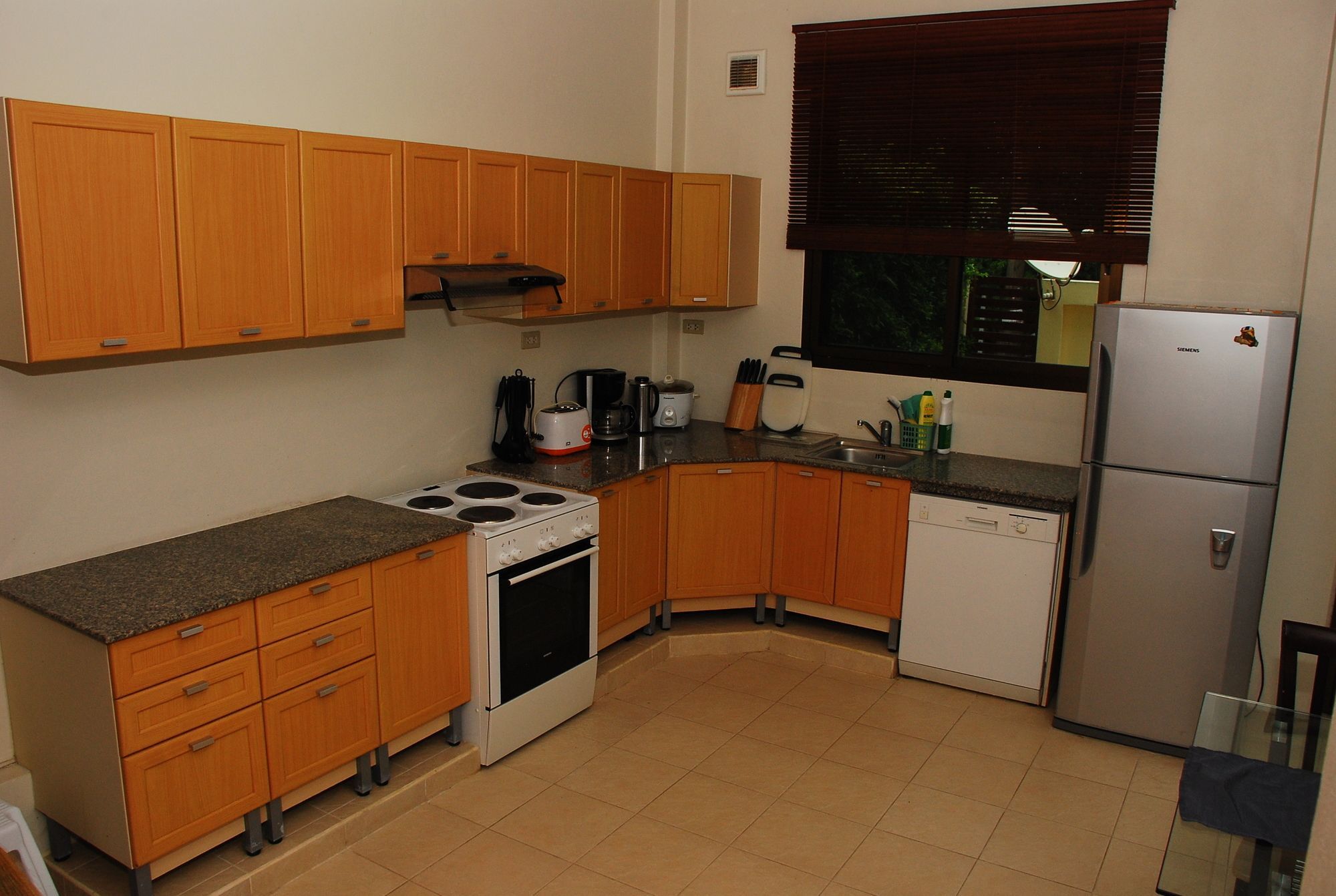 Thai Paradise South Residence Petchaburi Esterno foto