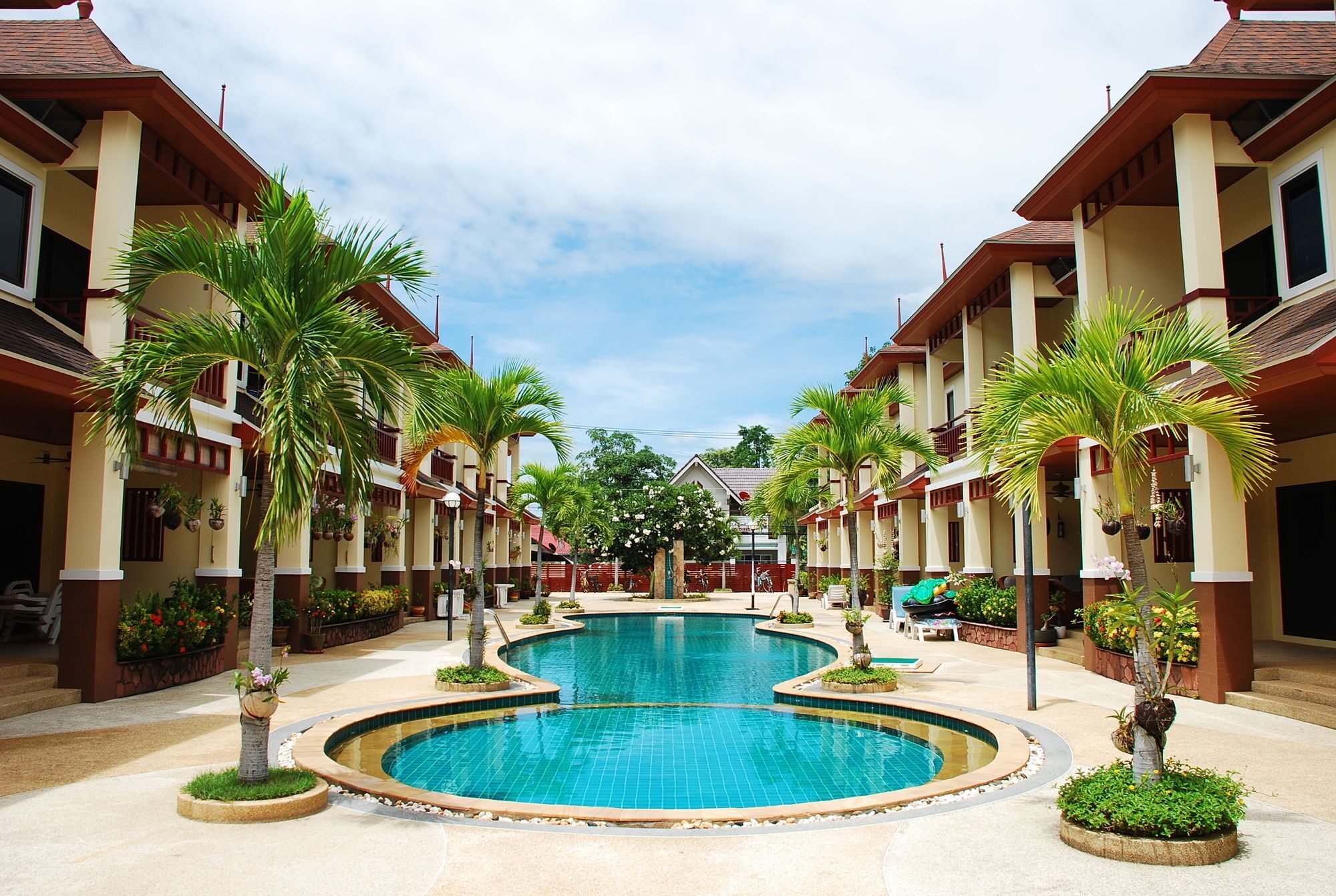 Thai Paradise South Residence Petchaburi Esterno foto